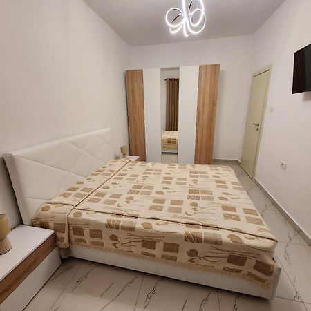 Nevi Apartment Tirana Zewnętrze zdjęcie